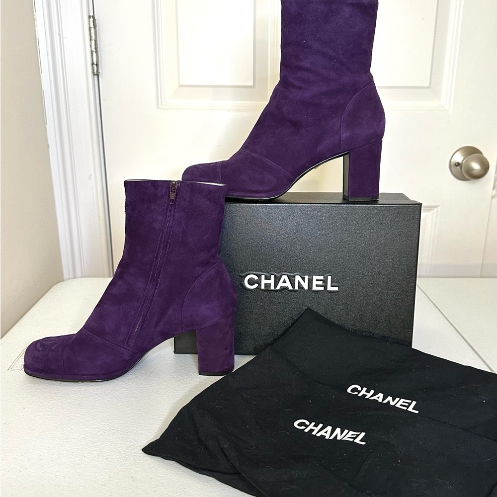 CHANEL Women's Vibrant Purple Heeled Boots EUC SZ37.5